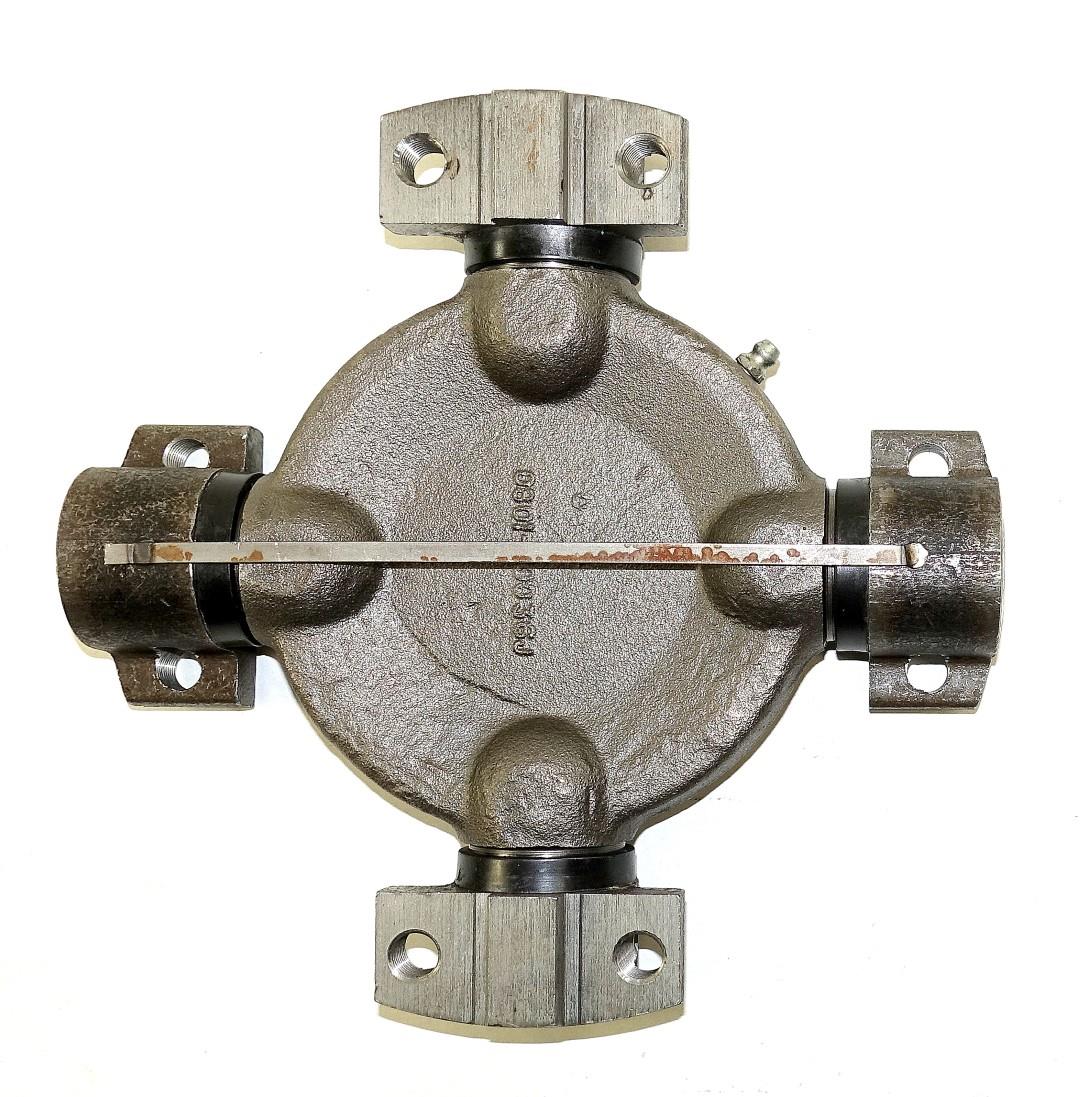 Axle Universal Joint / U Joint M809 M915